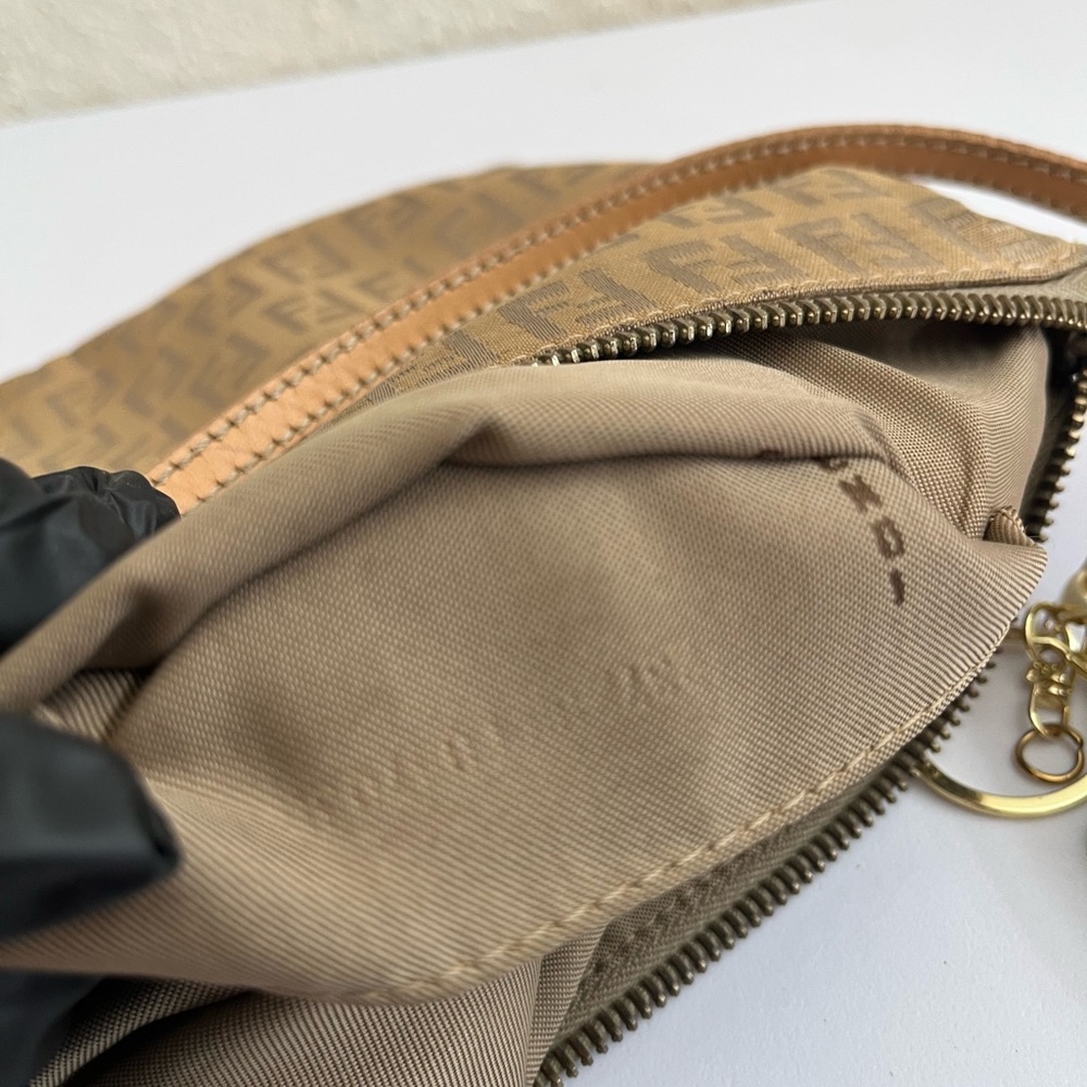 Fendi Beige Crossbody Bag with Charm - Picture 8 of 10